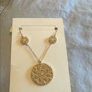 Intricate Gold Filigree Necklace and Earring Set